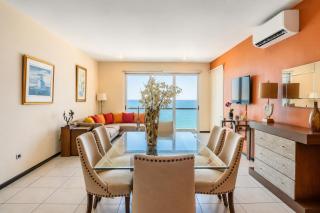 Family 3-Bedroom Oceanfront on the Malecón - CAM901 - 4