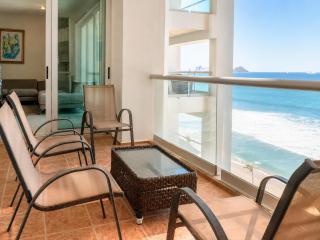 Family 3-Bedroom Oceanfront on the Malecón - CAM901 - 8