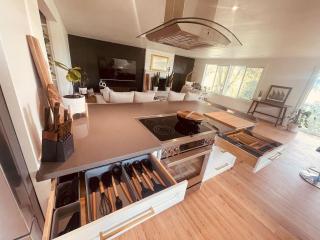 Zen Haus Serene Retreat, prime location with views - 3