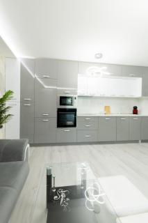 RICH 6 Apartment - 8