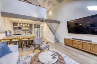 Modern Tahoe Retreat - Your Place to Unwind - 4