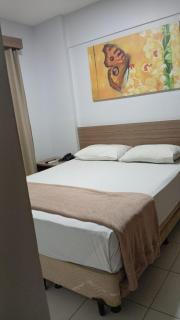 Flat veredas 300 metros HOT PARK Com ar na sala - 3