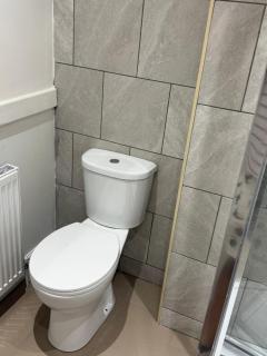 4BR Group Stay for 12 - Garage & 3 Bathrooms - 1