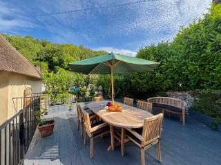 St James Cottage - Luxurious Dorset Escape in Idyllic Milton Abbas - 6