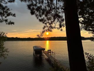 Epic Sunsets Pontoon Rental Kayaks & Firepit - 5