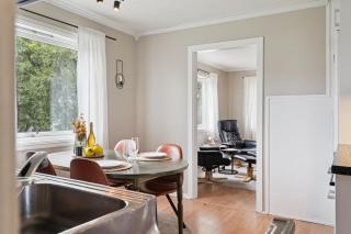 Live Like a Local in Leknes, Sleeps 6, Free Parking - 0