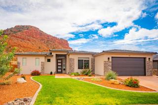 Pet Friendly Southern Utah Luxury FamilyHome Views - 5