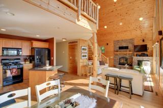 An Amazing Fall Getaway! North Long Lake Haven - 3