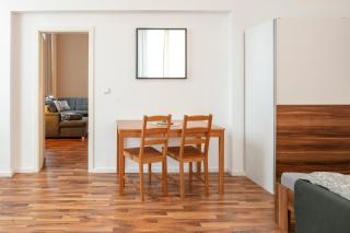 200 qm Apartment Max - 1