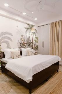Vibrant 3BHK Oasis in Chhatarpur - 2