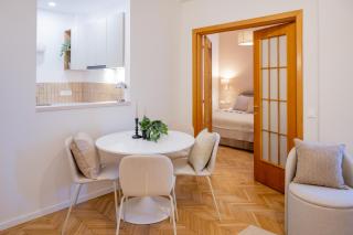 CONTA - 1BR City Center by LINKS SUITES - 1