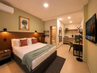 New modern loft in Laureles with WiFi and a large window - 6