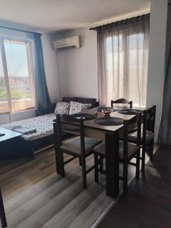 Adagio Sarafovo - 2