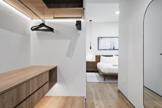 3B Designer Home and Modern Luxury - 4