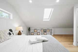 3B Designer Home and Modern Luxury - 1