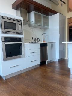 Downtown one bedroom apartment 2 - 3