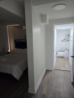 Brand New 2BR Luxury Suite in Milton - 9
