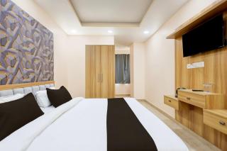 HOTEL O RAVIKA GRAND - 0
