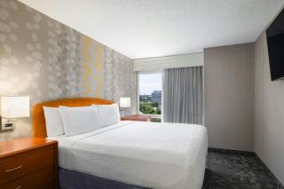 Courtyard by Marriott Tysons McLean - 4