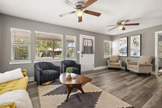 Charming Bungalow - Walk to Georgetown Square - 7
