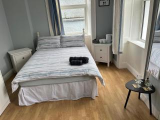 Family Rooms in Glenamaddy - 8