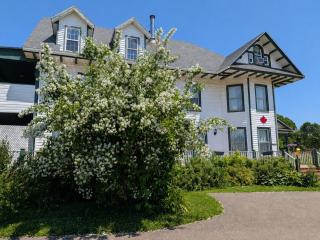 Prince County Guest House - 8