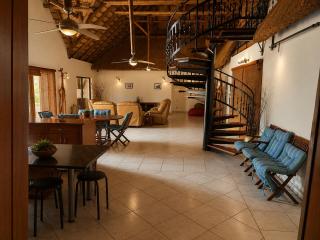 ThutlwaDitholo Lodge - 1