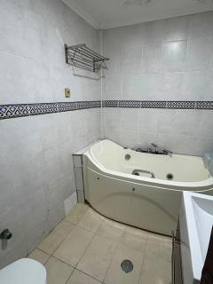 Condominio Agenfor, Edificio Hotel Piramide - 5