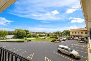 Rodeway Inn - 7
