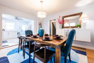 Pet Friendly Parkway Palace Sleeps 10 - 3