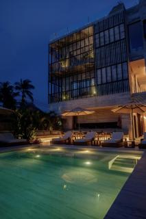 WEYKIKI Boutique Hotel - 9