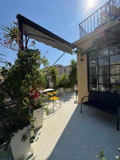 Lush Green Terrace Penthouse, Heart of Monastiraki - 6