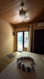 Stay Anora - 6