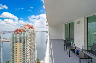 Chic City Condo with Pool & Gym - 6