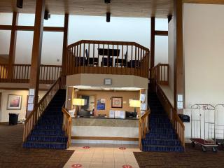 Hotel Clarion Inn - 2