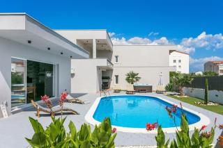 Family friendly house with a swimming pool Kastel Stafilic, Kastela - 21263 - 0