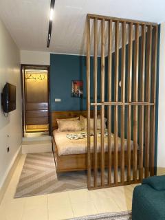 Green studio room with its own gate - 5