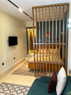 Green studio room with its own gate - 6
