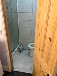 En-suit Double Bedroom in Armley Leeds - 1