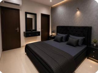 The Apartments hub 2 - 3