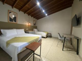 Hotel La Vega - 9