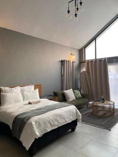 WeThusi-stream 1 bed - 3