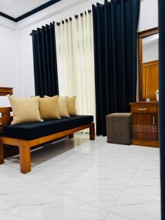 Grand White House Kandy Halloluwa - 6