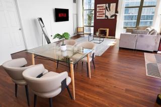29th Floor 2BR Suite with Balcony and Gym - Chicago - 4