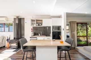 Whare Manu Boutique Cottage - 4
