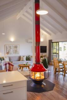 Maleny Chalet with Spectacular Glasshouse Mtn Views - 7
