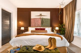 Frisco | 2BR King + Bunk | Near Universal | Pool - 3