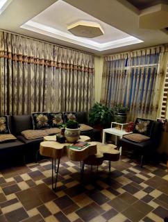 Sun drenched rooms in a quiet Gothatar home - 0