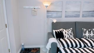 Entire Private Suite - 5 Min Walk to SkyTrain, Free Parking, 15 Mins to Downtown - 3