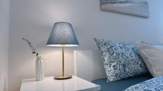 Entire Private Suite - 5 Min Walk to SkyTrain, Free Parking, 15 Mins to Downtown - 7